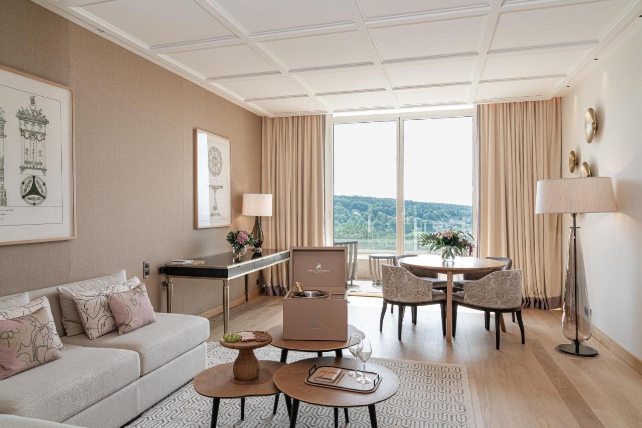 Royal Champagne Hotel & Spa Champillon ภายนอก รูปภาพ