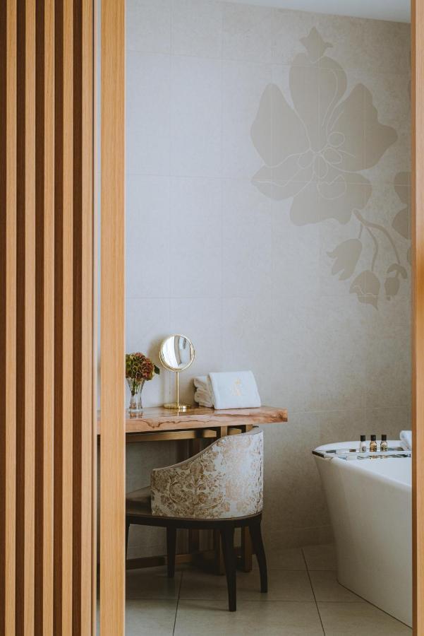 Royal Champagne Hotel & Spa Champillon ภายนอก รูปภาพ